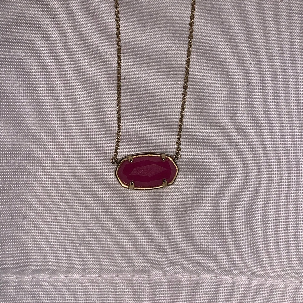 ⭐️Kendra Scott Elisa necklace in pink quartz 18k Vermeil⭐️